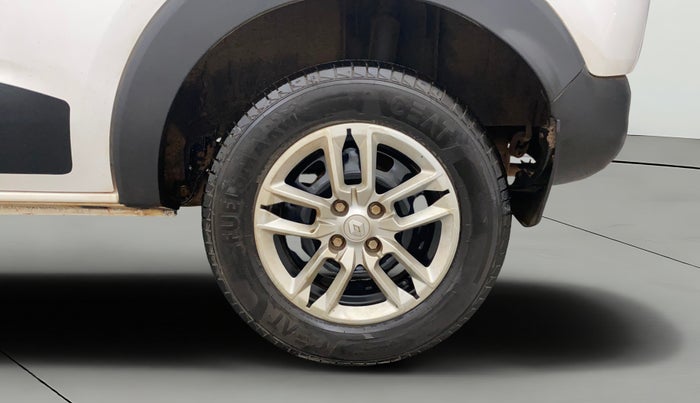 2024 Renault TRIBER RXT, Petrol, Manual, 8,408 km, Left Rear Wheel