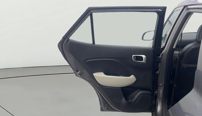 2022 Hyundai VENUE SX 1.2 PETROL, Petrol, Manual, 13,791 km, LHS Rear Door