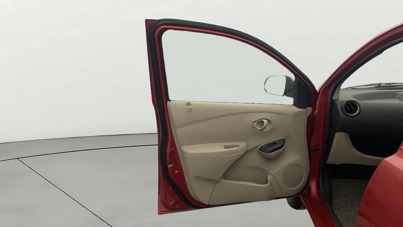 2017 Datsun Go T, CNG, Manual, 1,23,062 km, LHS Front Door