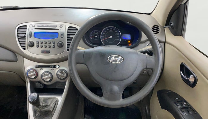 2014 Hyundai i10 SPORTZ 1.1, Petrol, Manual, 40,814 km, Steering Wheel Close Up