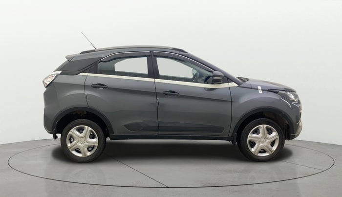 2022 Tata NEXON XMA SUNROOF PETROL, Petrol, Automatic, 29,265 km, Right Side View