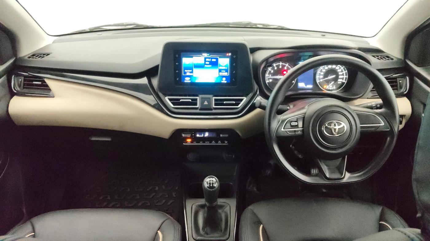 2025 Toyota Glanza G E-CNG, CNG, Manual, 10,323 km, Dashboard
