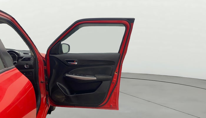 2022 Maruti Swift ZXI PLUS, Petrol, Manual, 65,123 km, RHS Front Door