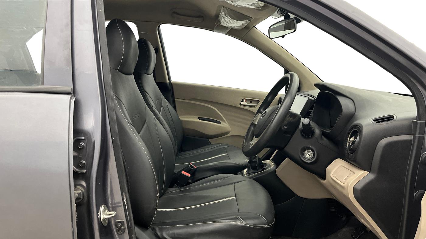 2019 Hyundai NEW SANTRO MAGNA, Petrol, Manual, 85,055 km, Right Side Front Door Cabin