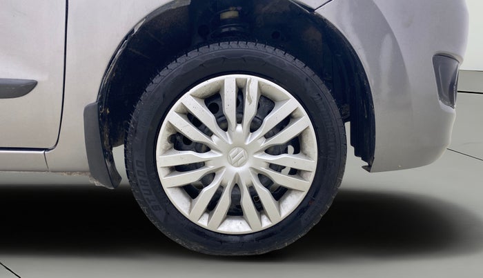 2016 Maruti Wagon R 1.0 VXI AMT, Petrol, Automatic, 79,098 km, Right Front Wheel