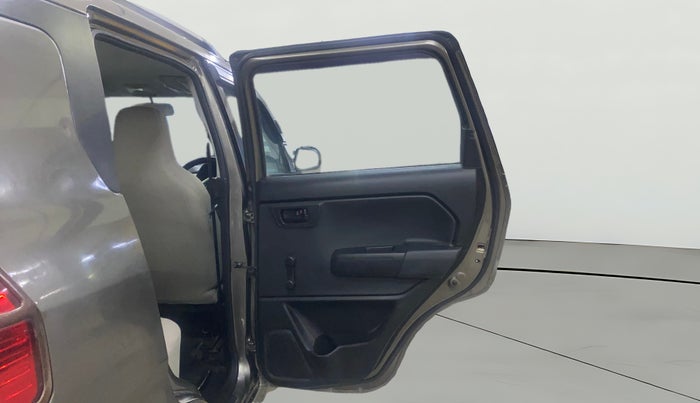 2021 Maruti New Wagon-R LXI CNG 1.0, CNG, Manual, 1,22,230 km, RHS Rear Door