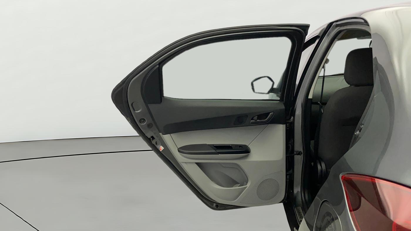 2024 Tata Tiago XT (O) PETROL, Petrol, Manual, 7,625 km, LHS Rear Door
