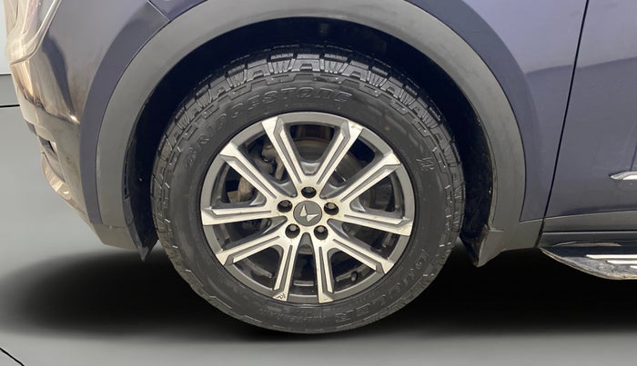 2022 Mahindra XUV700 AX 7 LUXURY D AWD AT 7 STR, Diesel, Automatic, 1,29,475 km, Left Front Wheel