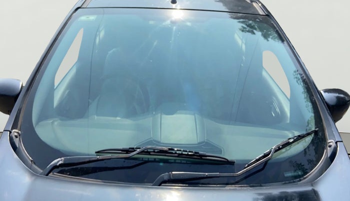 2014 Ford Ecosport TITANIUM 1.5L DIESEL, Diesel, Manual, 1,33,415 km, Front Windshield