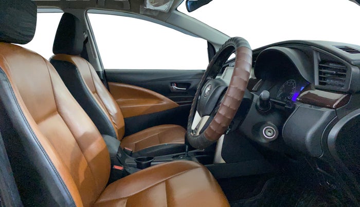 2021 Toyota Innova Crysta 2.7 GX AT 7 STR, Petrol, Automatic, 42,784 km, Right Side Front Door Cabin