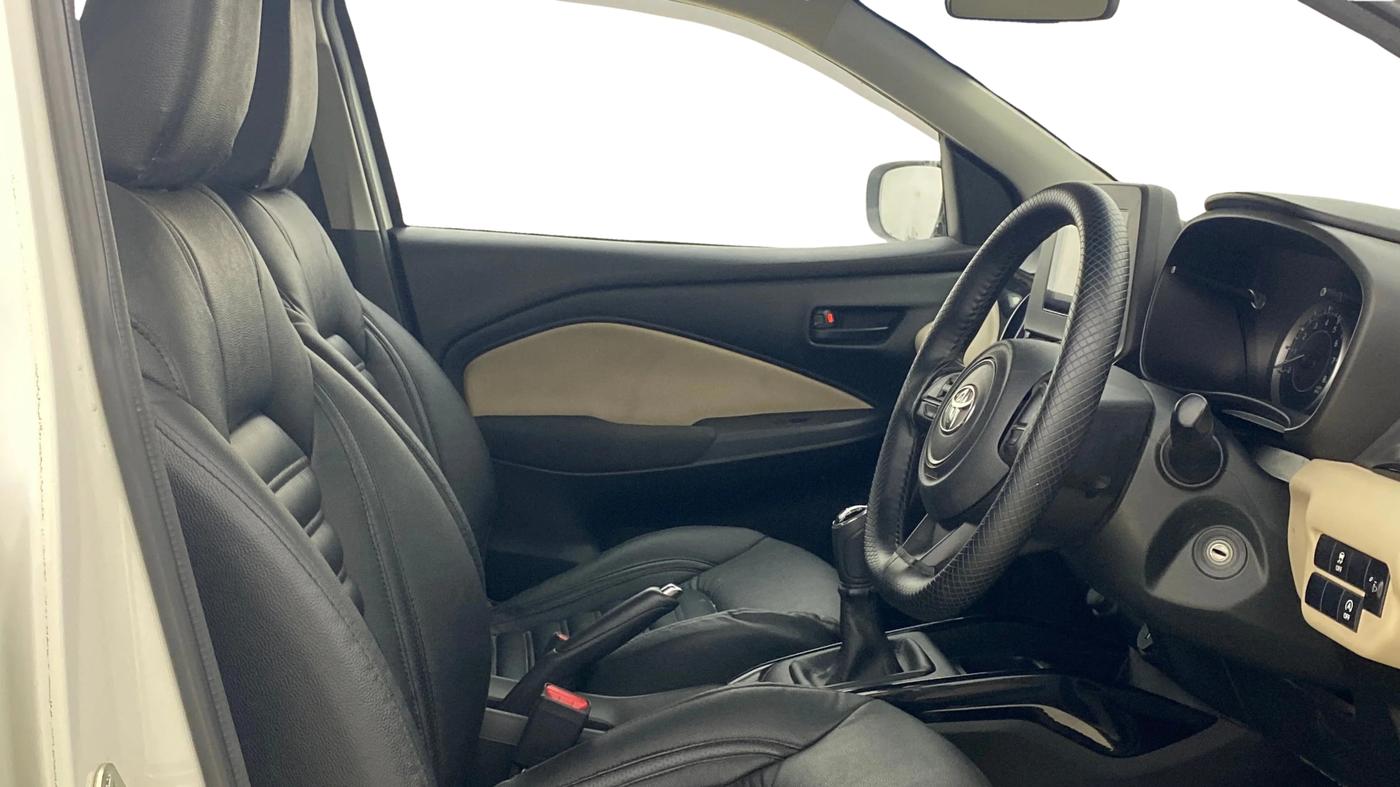 2024 Toyota Glanza S, CNG, Manual, 15,482 km, Right Side Front Door Cabin