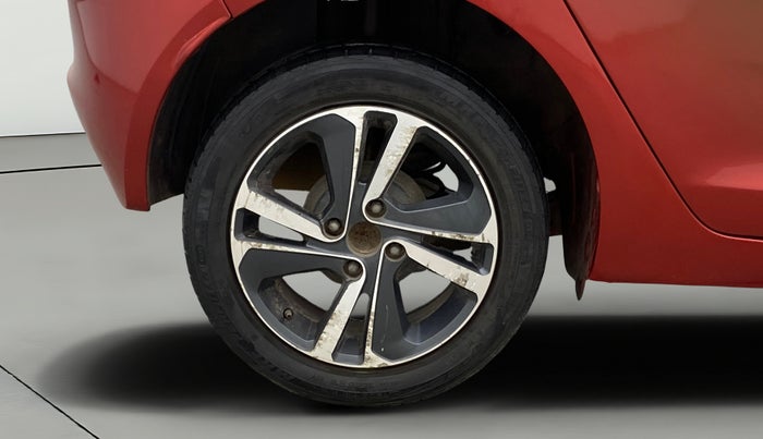 2021 Tata ALTROZ XZ PETROL, Petrol, Manual, 86,202 km, Right Rear Wheel