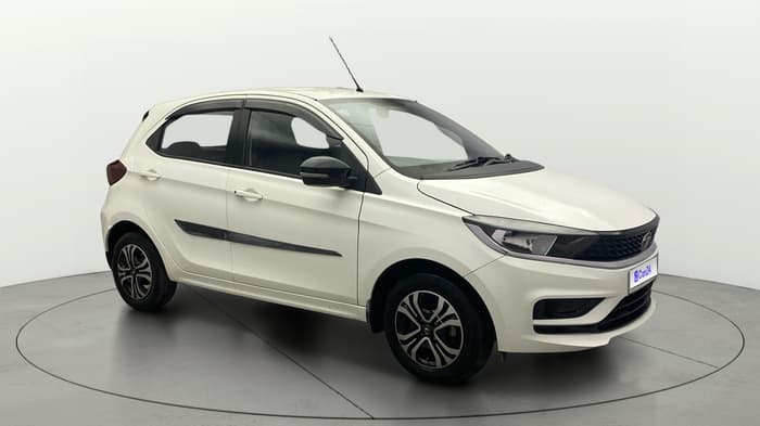 2023 Tata Tiago XT PETROL, Petrol, Manual, 31,435 km, Right Front Diagonal