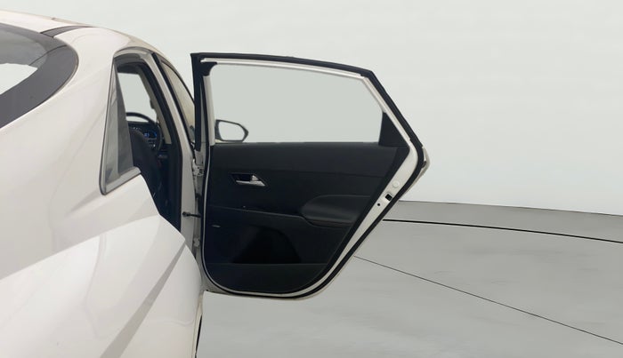 2024 Hyundai Verna SX (O) 1.5 TURBO PETROL DCT, Petrol, Automatic, 10,808 km, RHS Rear Door