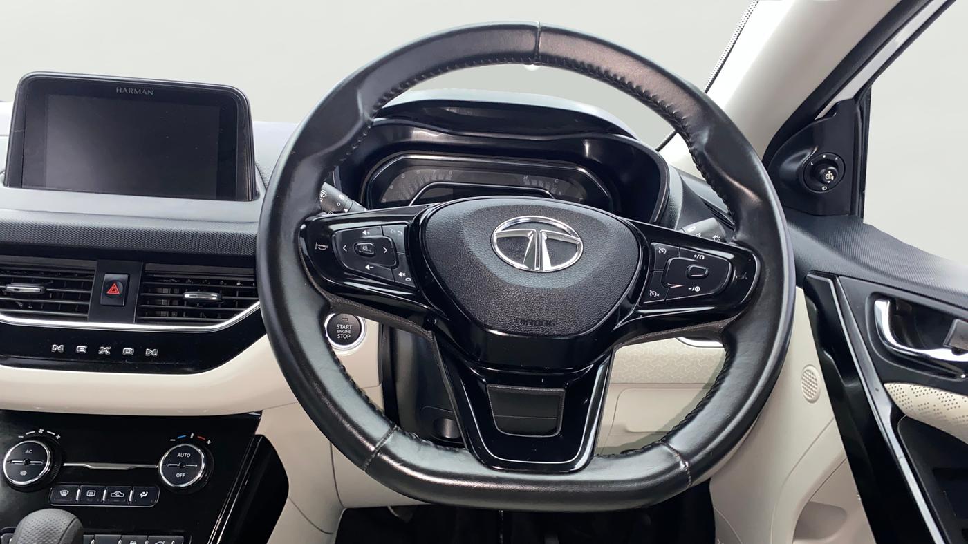 2023 Tata NEXON XZA PLUS (L), Petrol, Automatic, 8,034 km, Steering Wheel Close Up