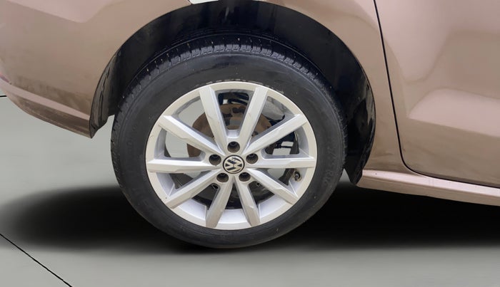 2017 Volkswagen Ameo HIGHLINE1.2L, Petrol, Manual, 71,770 km, Right Rear Wheel