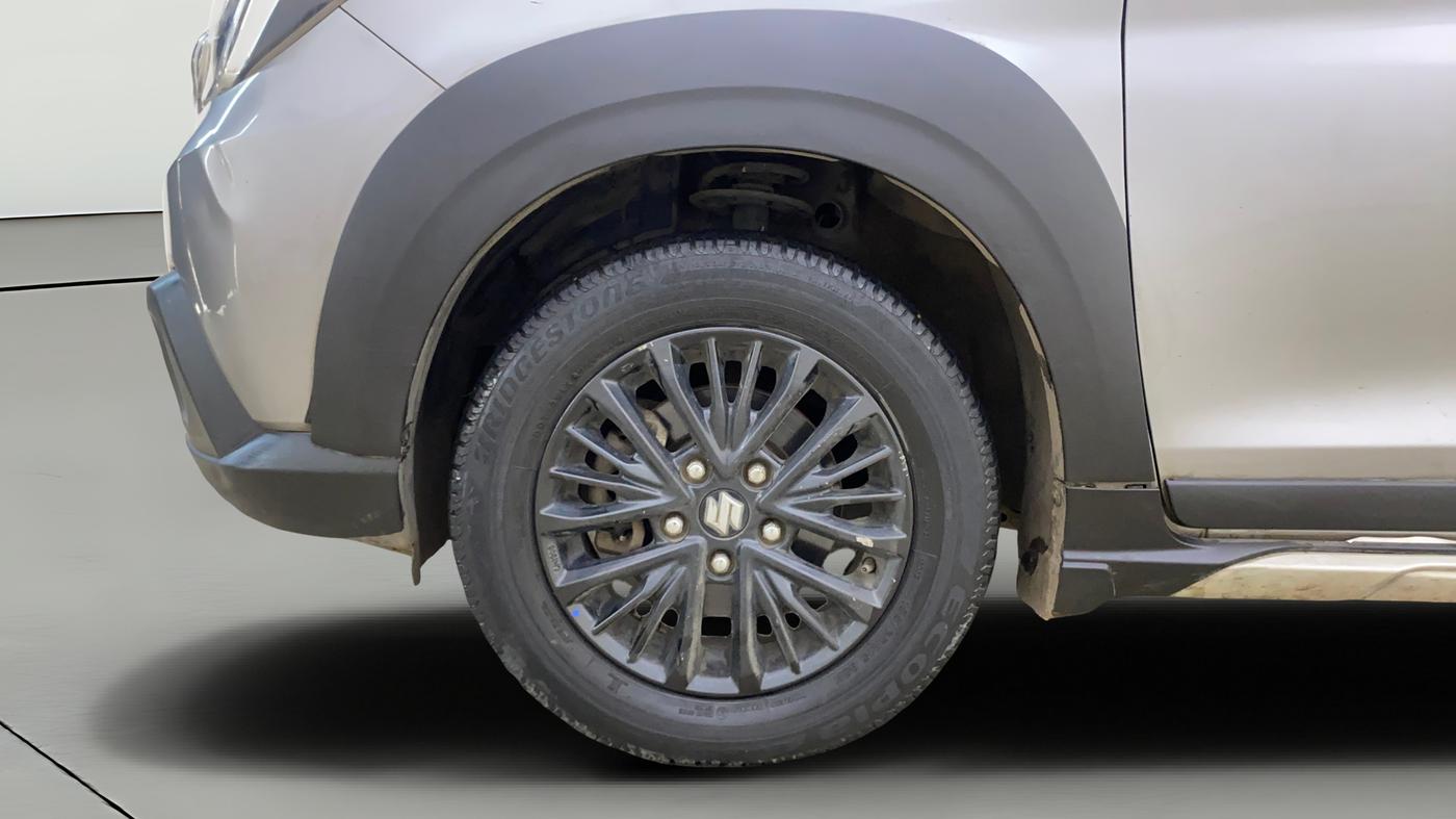 2021 Maruti XL6 ALPHA AT, Petrol, Automatic, 88,174 km, Left Front Wheel