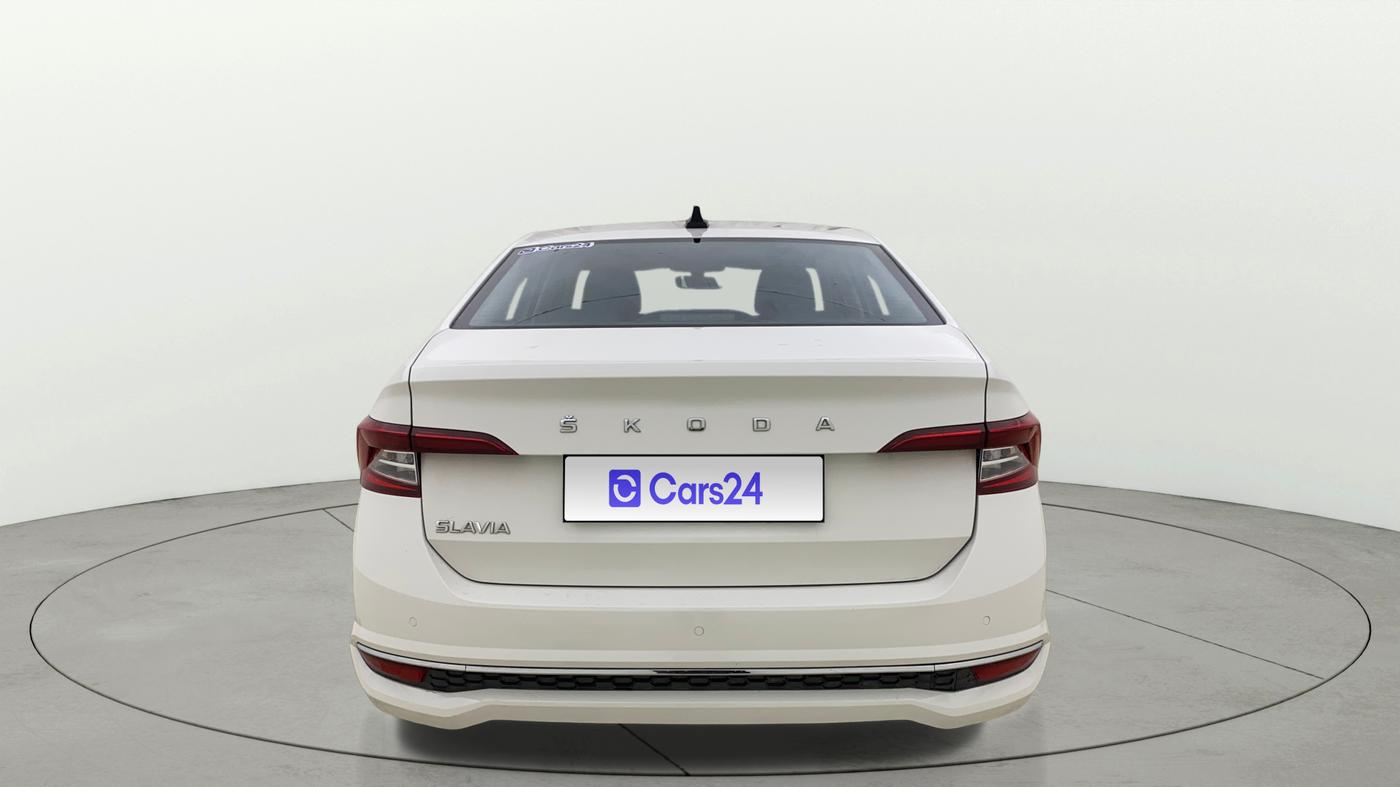 2024 Skoda SLAVIA STYLE 1.0L TSI AT, Petrol, Automatic, 26,163 km, Back/Rear