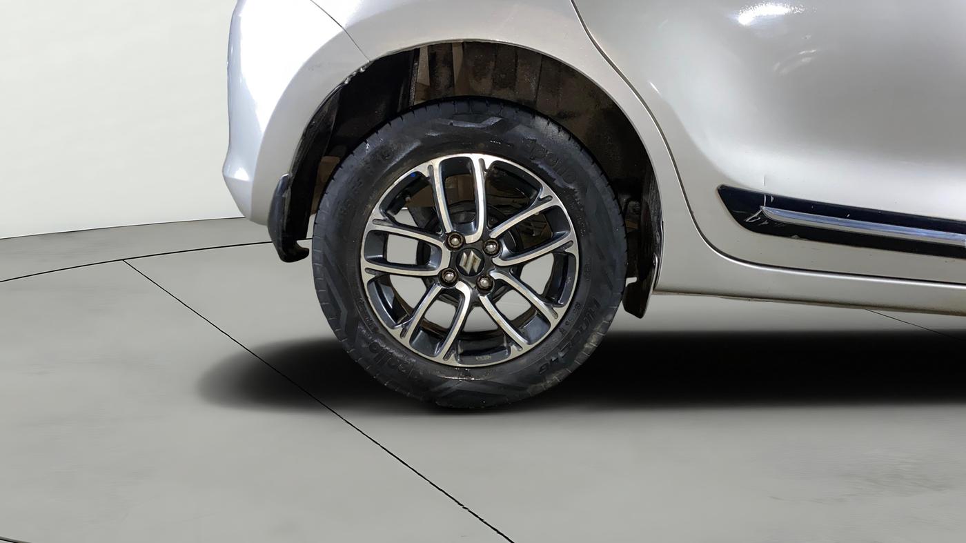 2018 Maruti Swift ZXI PLUS, Petrol, Manual, 51,471 km, Right Rear Wheel