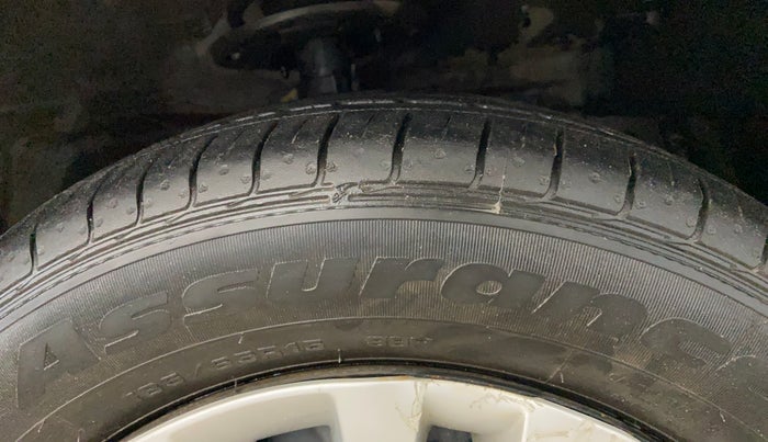 2021 Maruti Ciaz SIGMA 1.5 SHVS MT  PETROL, Petrol, Manual, 13,264 km, Right Front Tyre Tread