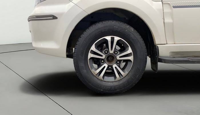 2019 Tata Safari Storme 2.2 EX 4X2, Diesel, Manual, 1,39,127 km, Left Front Wheel
