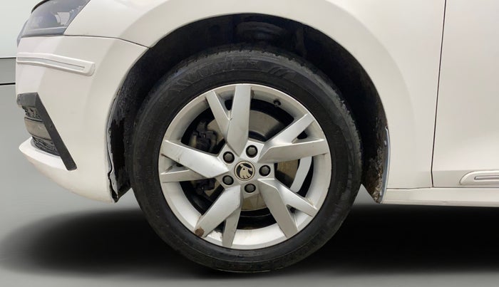 2022 Skoda Octavia STYLE 2.0, Petrol, Automatic, 47,591 km, Left Front Wheel