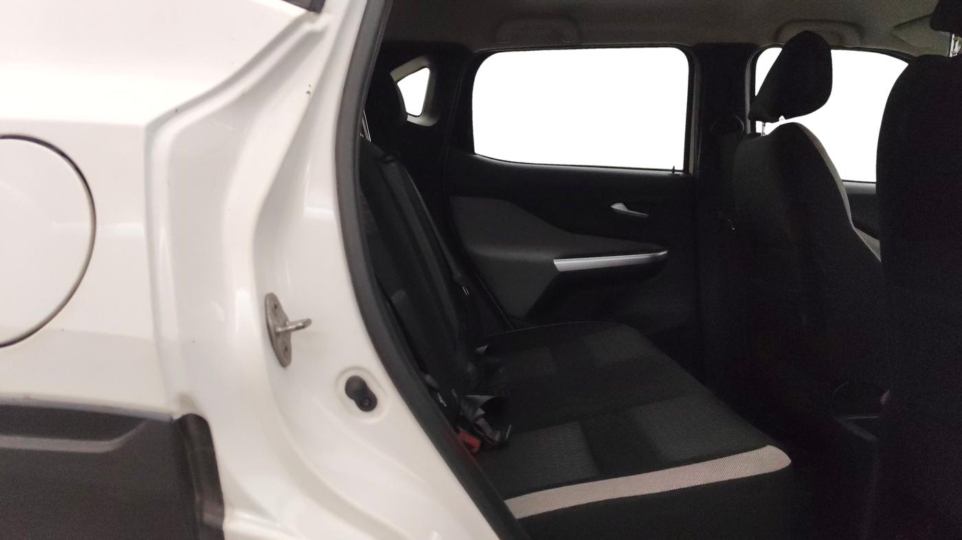 2021 Nissan MAGNITE XV MT, Petrol, Manual, 25,401 km, Right Side Rear Door Cabin