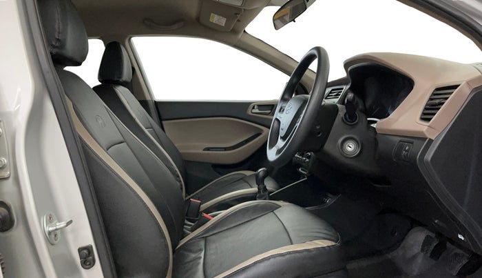 2016 Hyundai Elite i20 MAGNA 1.2, Petrol, Manual, 24,451 km, Right Side Front Door Cabin