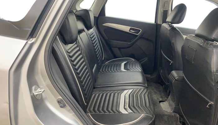 2017 Maruti Vitara Brezza ZDI PLUS, Diesel, Manual, 82,816 km, Right Side Rear Door Cabin