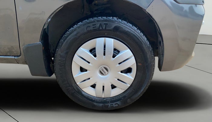 2020 Maruti Alto LXI, Petrol, Manual, 31,457 km, Right Front Wheel