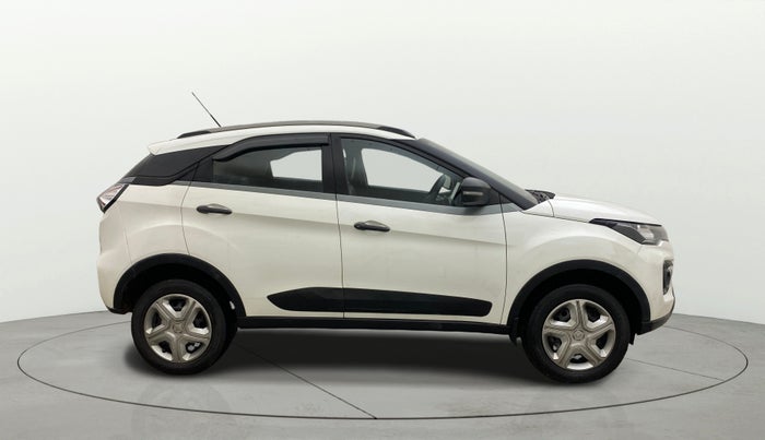 2021 Tata NEXON XM SUNROOF PETROL, Petrol, Manual, 57,668 km, Right Side View