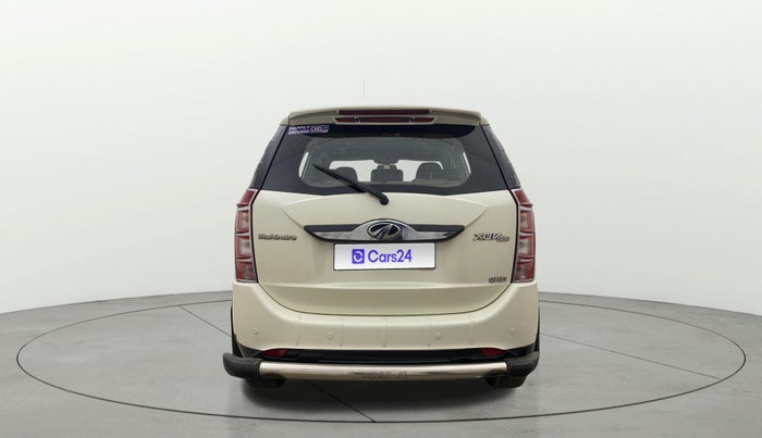 2016 Mahindra XUV500 W10, Diesel, Manual, 1,05,526 km, Back/Rear