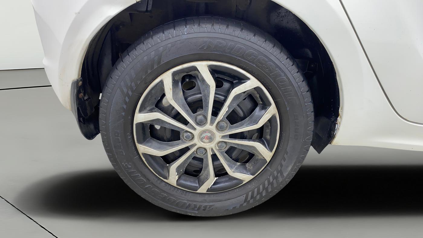 2016 Tata Tiago XT PETROL, Petrol, Manual, 93,084 km, Right Rear Wheel