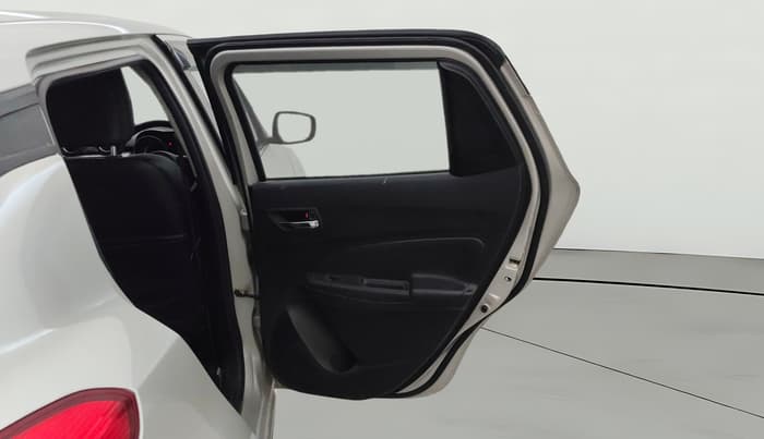 2022 Maruti Swift ZXI CNG, CNG, Manual, 92,126 km, RHS Rear Door