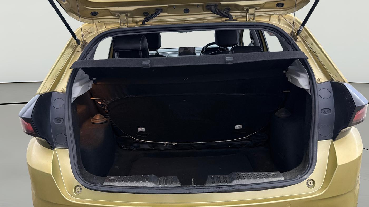 2020 Tata ALTROZ XZ PETROL, Petrol, Manual, 64,354 km, Boot Open Zoomed View