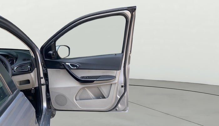 2018 Tata Tiago XZ PETROL, Petrol, Manual, 51,520 km, RHS Front Door