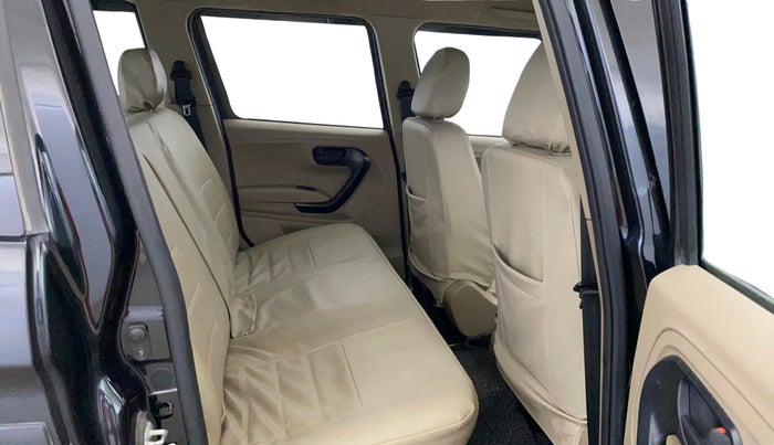 2022 Mahindra BOLERO NEO N 8, Diesel, Manual, 13,391 km, Right Side Rear Door Cabin