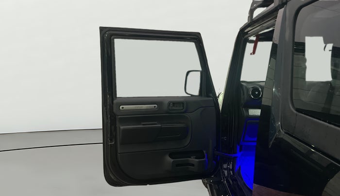 2022 Mahindra Thar LX PETROL HT 4WD AT, Petrol, Automatic, 18,289 km, LHS Front Door