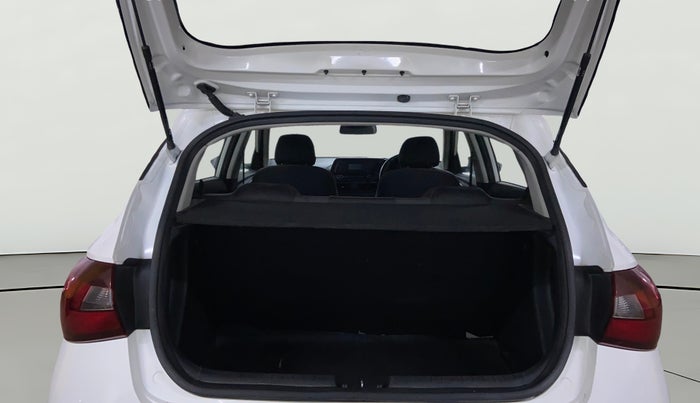 2020 Hyundai NEW I20 MAGNA 1.2 MT, Petrol, Manual, 67,908 km, Boot Open Zoomed View