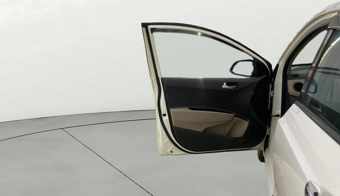 2014 Hyundai Xcent SX 1.2 (O), Petrol, Manual, 17,280 km, LHS Front Door