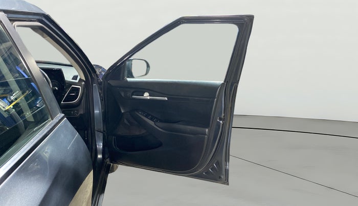 2021 KIA SELTOS HTK PLUS 1.5 DIESEL, Diesel, Manual, 1,00,820 km, RHS Front Door