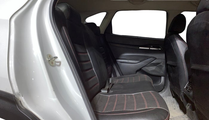 2021 KIA SELTOS HTK PLUS 1.5, Petrol, Manual, 30,275 km, Right Side Rear Door Cabin