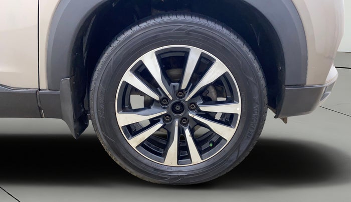 2019 Nissan Kicks XV DIESEL, Diesel, Manual, 41,552 km, Right Front Wheel