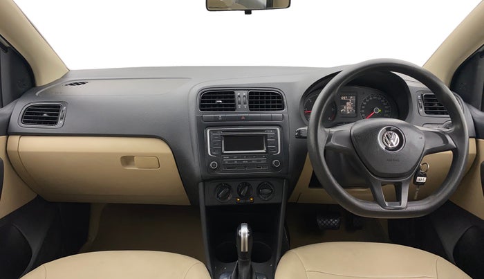2016 Volkswagen Ameo HIGHLINE DSG 1.5 DIESEL , Diesel, Automatic, 1,01,196 km, Dashboard