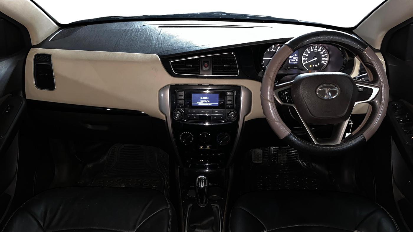 2016 Tata Zest XMS PETROL, Petrol, Manual, 19,212 km, Dashboard