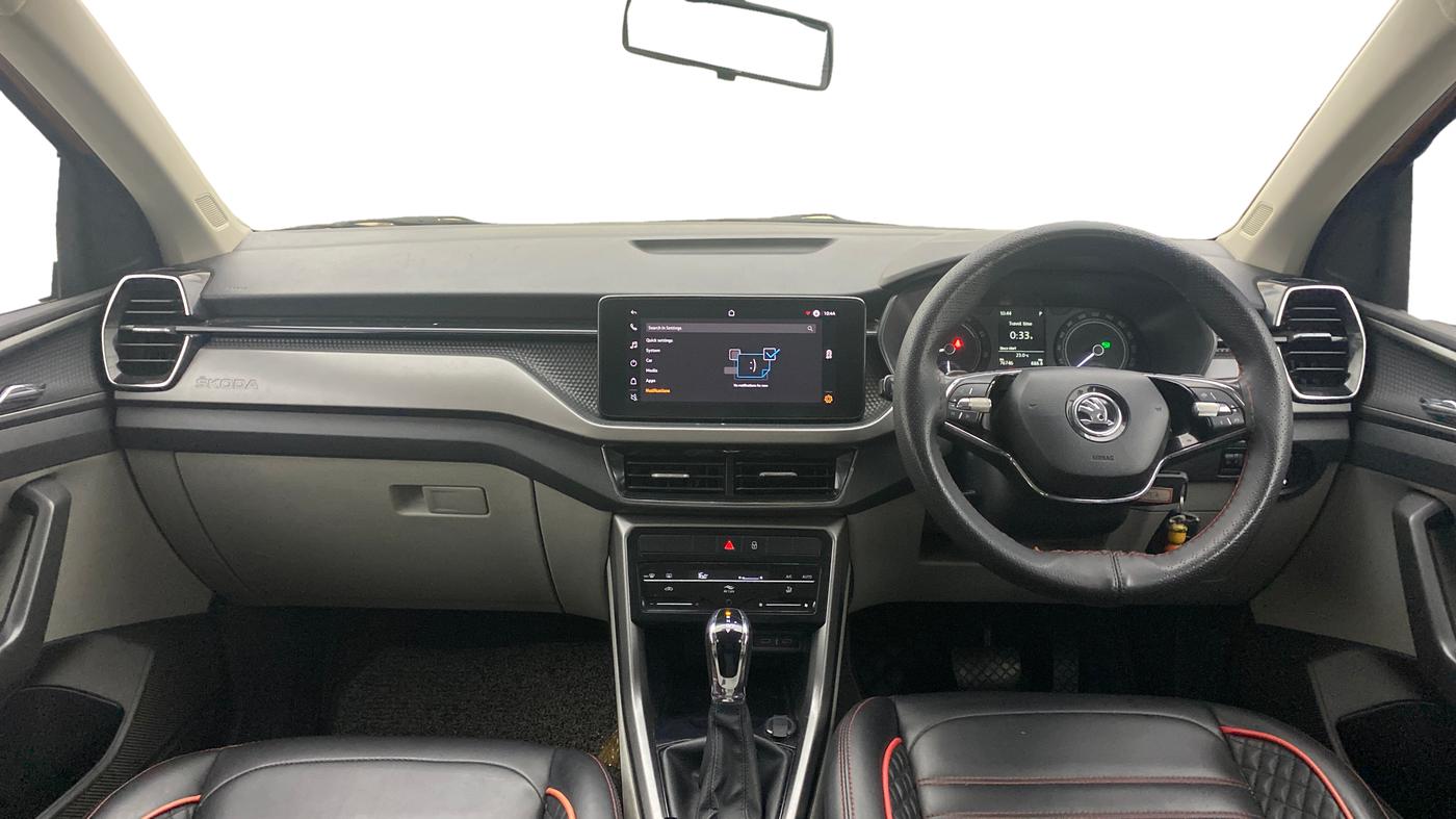 2021 Skoda KUSHAQ AMBITION 1.0L TSI AT, Petrol, Automatic, 76,745 km, Dashboard