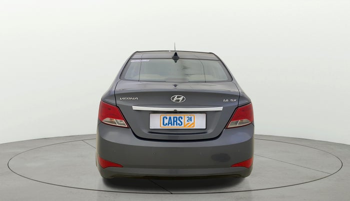 2016 Hyundai Verna 1.6 VTVT SX, Petrol, Manual, 39,219 km, Back/Rear