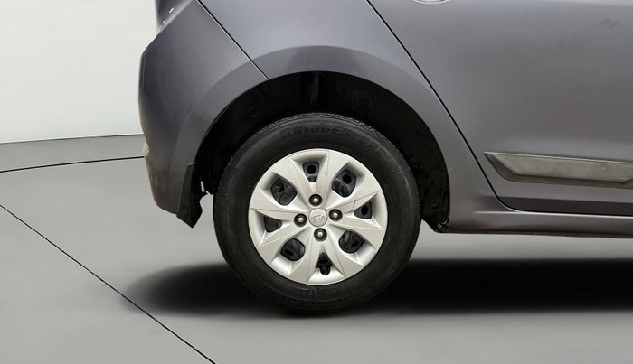 2017 Hyundai Elite i20 SPORTZ 1.2, Petrol, Manual, 62,098 km, Right Rear Wheel