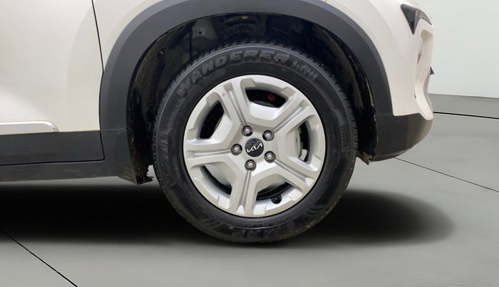 2022 KIA SONET HTK PLUS 1.2, Petrol, Manual, 8,231 km, Right Front Wheel