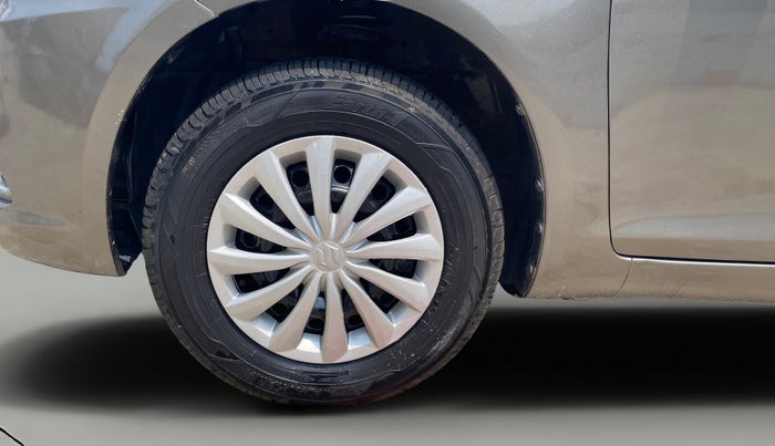 2015 Maruti Swift Dzire VXI, Petrol, Manual, 36,915 km, Left Front Wheel